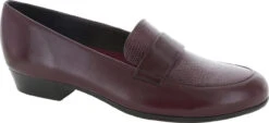 Munro Kiera -Best Shoe Store munro women kiera wine leather lizard m206731 50765.1490617650